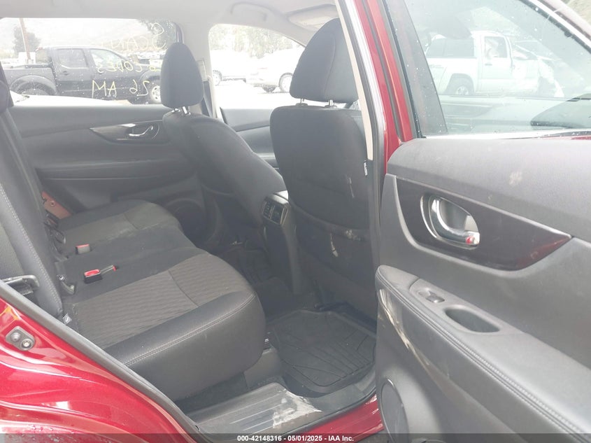 2019 NISSAN ROGUE S/SL/SV - 5N1AT2MTXKC707888