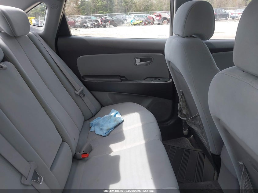 2008 HYUNDAI ELANTRA VIN: KMHDU46D78U335456