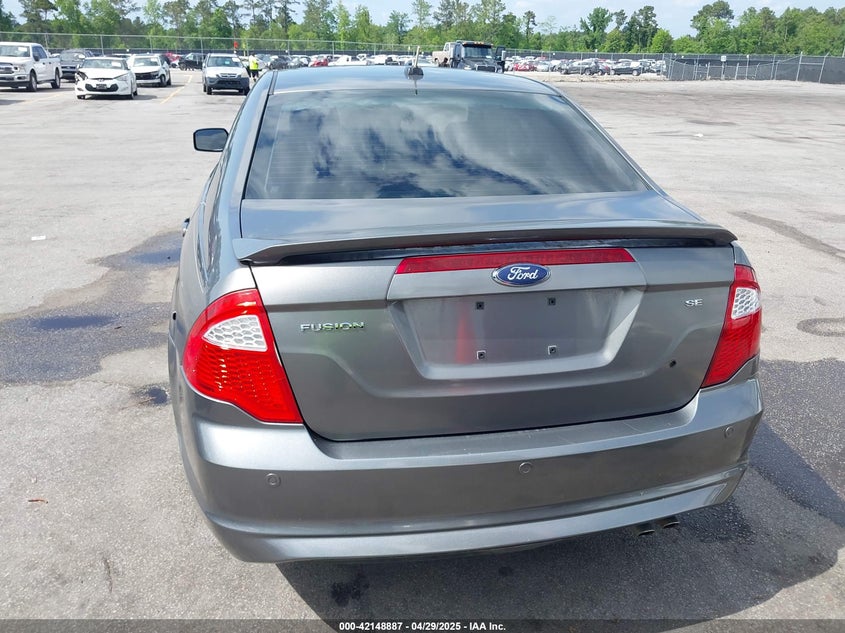 2010 FORD FUSION VIN: 3FAHP0HAXAR165167