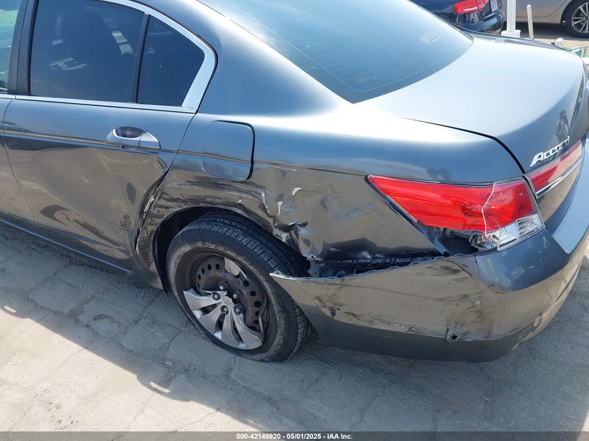 2012 HONDA ACCORD VIN: 1HGCP2F3XCA240517