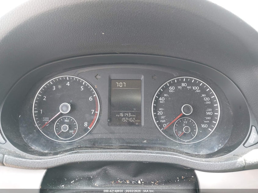 2013 VOLKSWAGEN PASSAT VIN: 1VWAH7A35DC109327