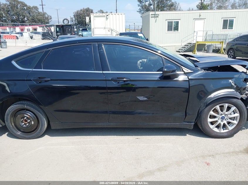 2017 FORD FUSION VIN: 3FA6P0G73HR372331
