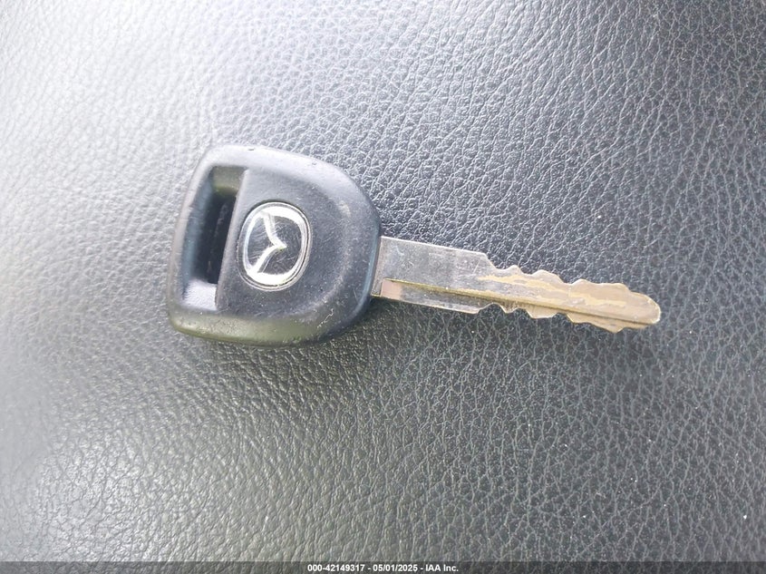 2010 MAZDA MAZDA3 VIN: JM1BL1SF5A1108360