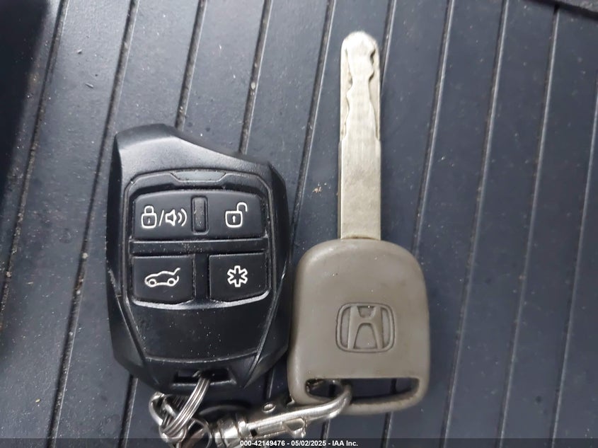 2010 HONDA CR-V VIN: 5J6RE4H79AL011266