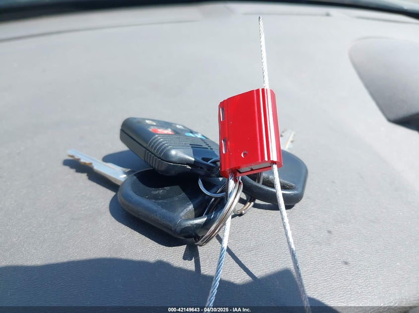 2008 FORD FOCUS VIN: 1FAHP35N28W300528