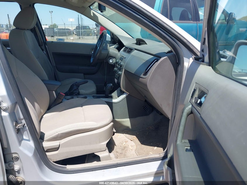 2008 FORD FOCUS VIN: 1FAHP35N28W300528