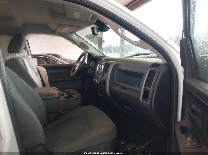 2014 RAM 1500 VIN: 1C6RR7FGXES305972