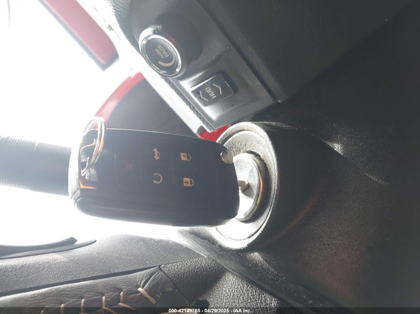 2011 CHEVROLET CAMARO VIN: 2G1FK1EJ2B9158613