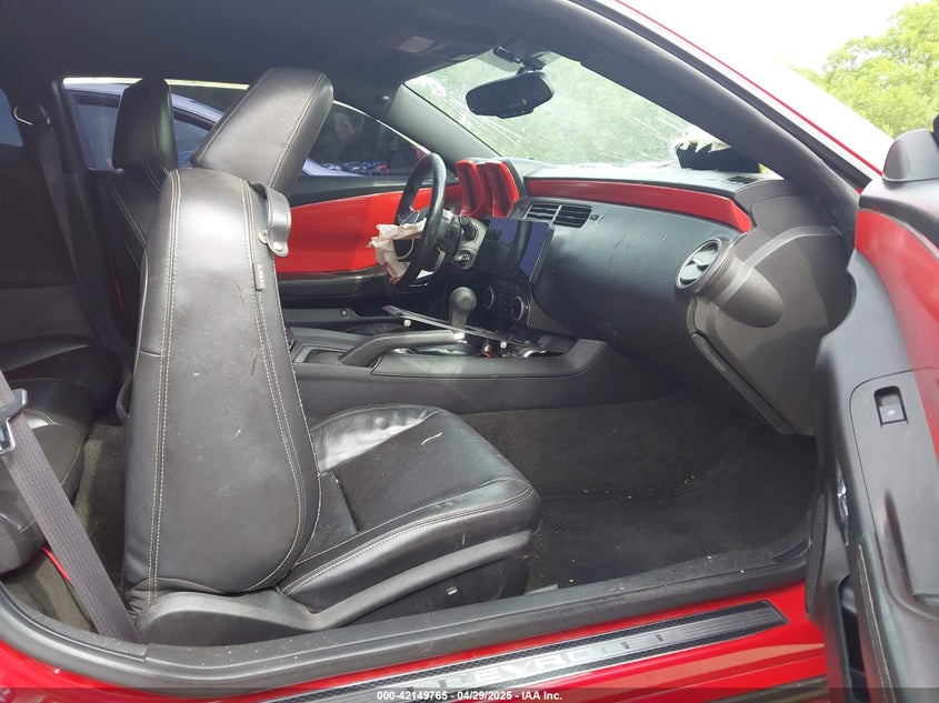 2011 CHEVROLET CAMARO VIN: 2G1FK1EJ2B9158613