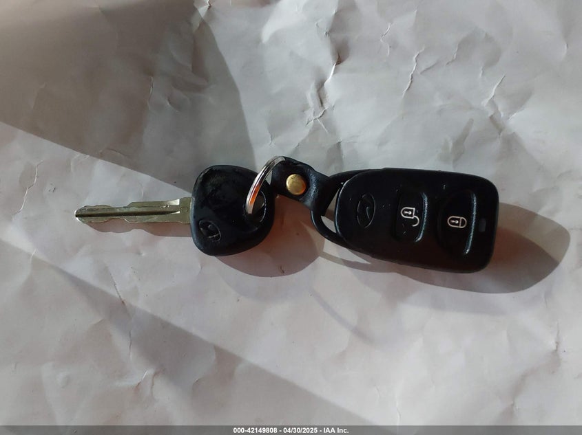 2009 HYUNDAI SANTA FE VIN: 5NMSH13E49H239787