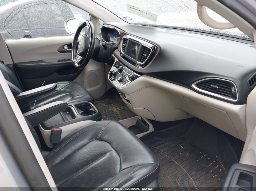 2019 CHRYSLER PACIFICA TOURING L - 2C4RC1BG0KR554811