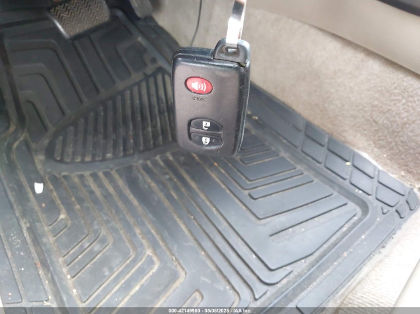 2009 TOYOTA RAV4 VIN: JTMZK31VX95024240