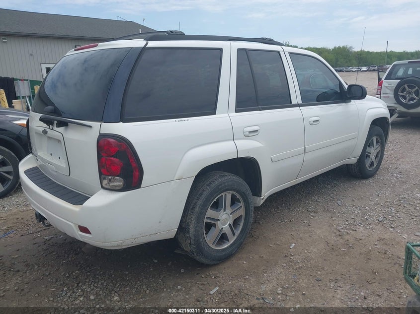2008 CHEVROLET TRAILBLAZER VIN: 1GNDT13S682200464