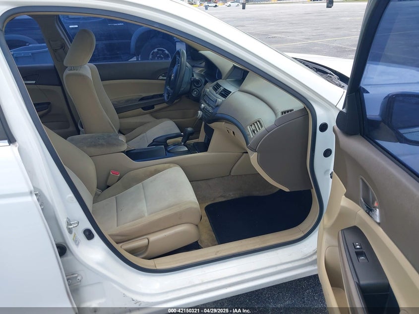 2008 HONDA ACCORD VIN: JHMCP26458C028304