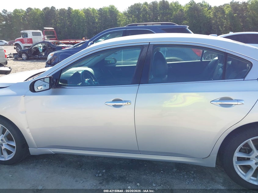 2010 NISSAN MAXIMA VIN: 1N4AA5AP4AC825670