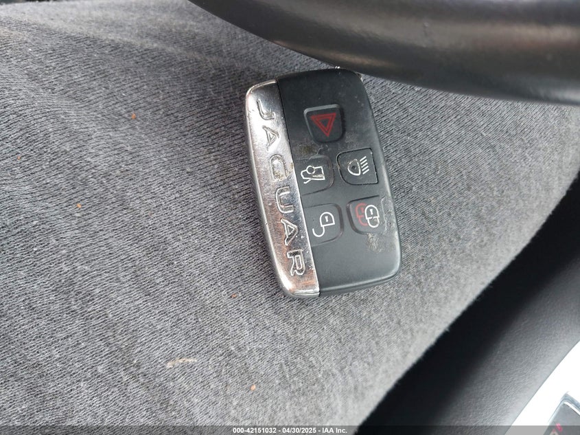 2014 JAGUAR XF VIN: SAJWA0ES0EPU23131