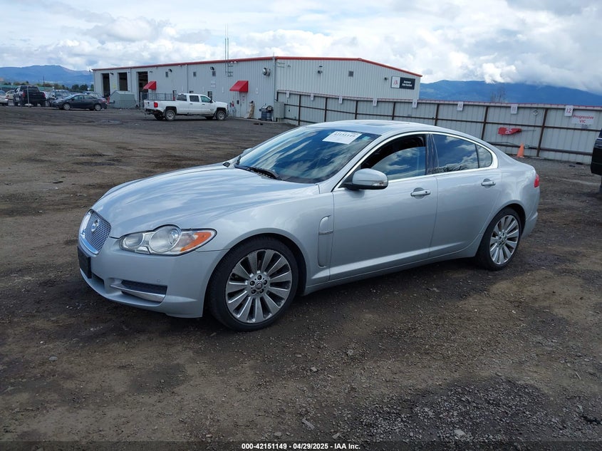2009 JAGUAR XF VIN: SAJWA06B69HR24099