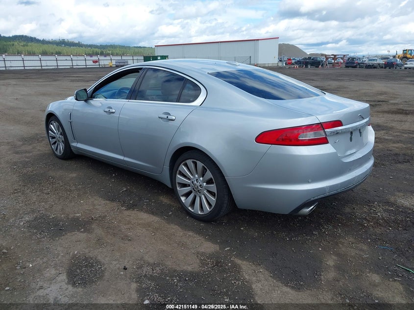 2009 JAGUAR XF VIN: SAJWA06B69HR24099
