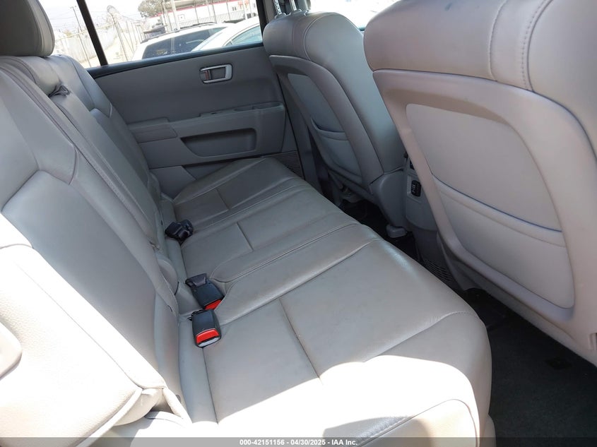 2015 HONDA PILOT VIN: 5FNYF3H5XFB014436