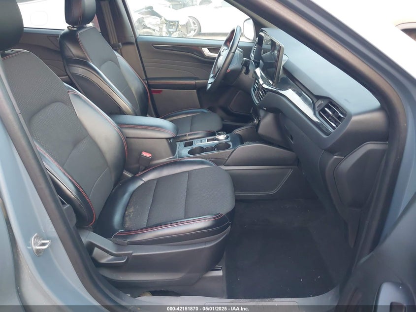 2023 FORD ESCAPE VIN: 1FMCU9MN5PUB05773