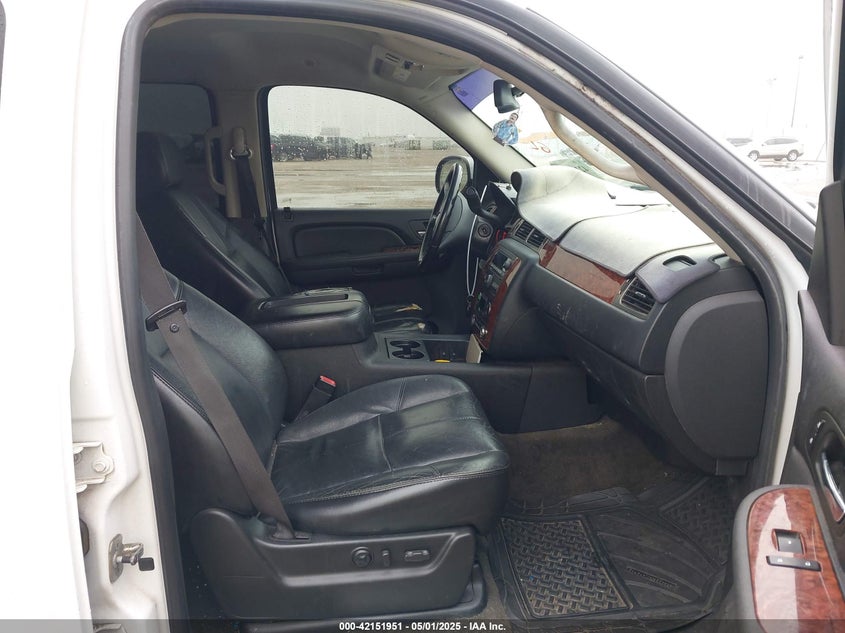 2007 CHEVROLET TAHOE VIN: 1GNFC13017R275263
