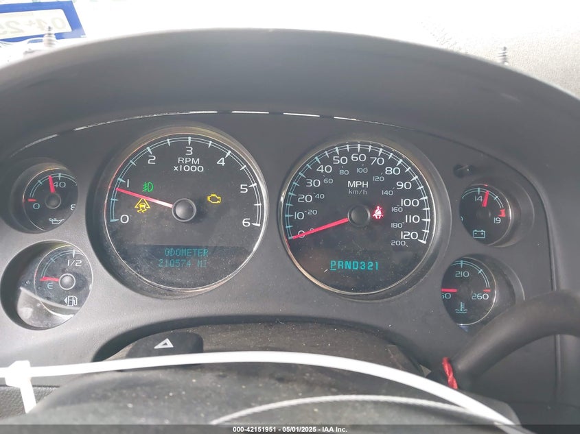 2007 CHEVROLET TAHOE VIN: 1GNFC13017R275263