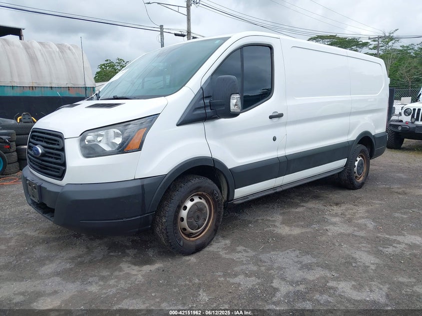 2019 FORD TRANSIT-250 auction photo 2