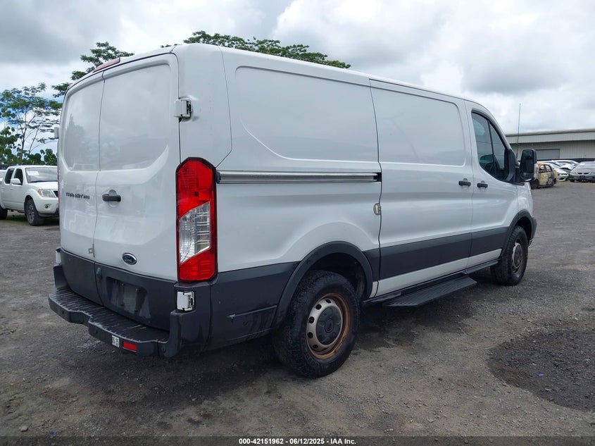 2019 FORD TRANSIT-250 auction photo 4