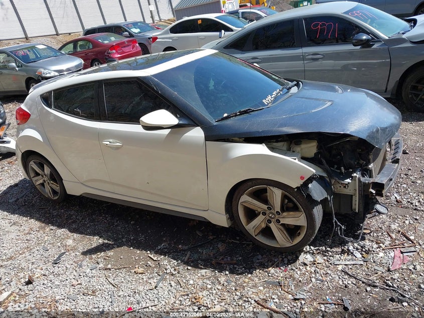2013 HYUNDAI VELOSTER VIN: KMHTC6AE8DU128904