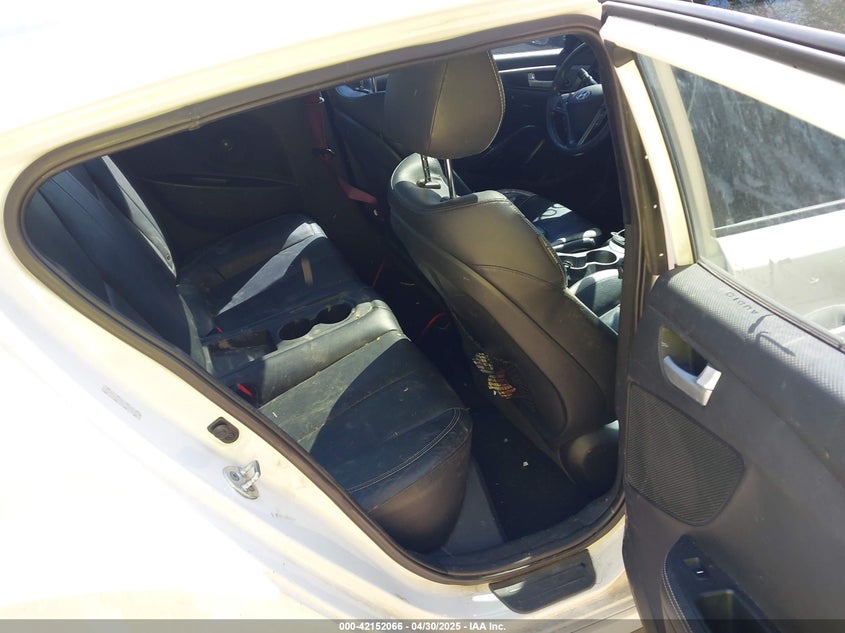 2013 HYUNDAI VELOSTER VIN: KMHTC6AE8DU128904
