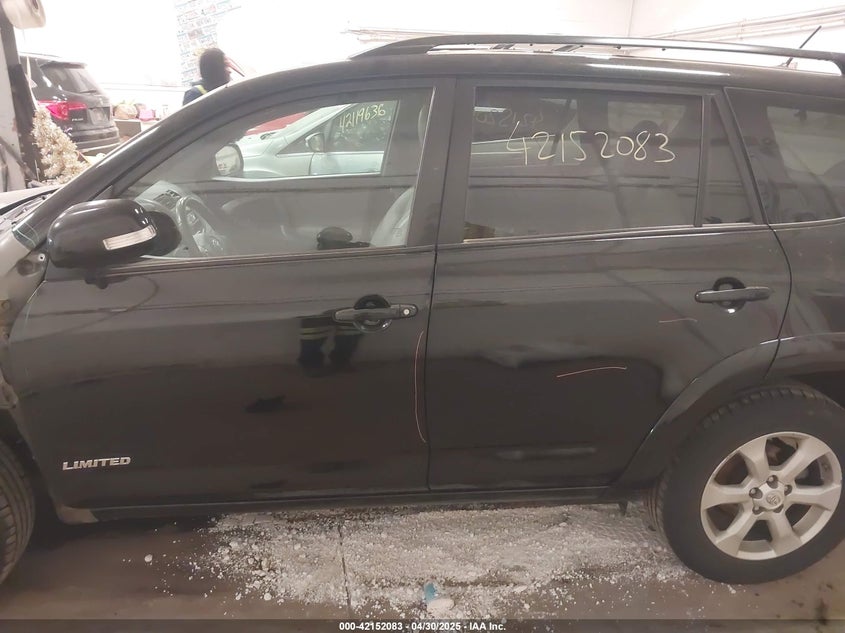 2011 TOYOTA RAV4 VIN: 2T3DF4DV4BW152486