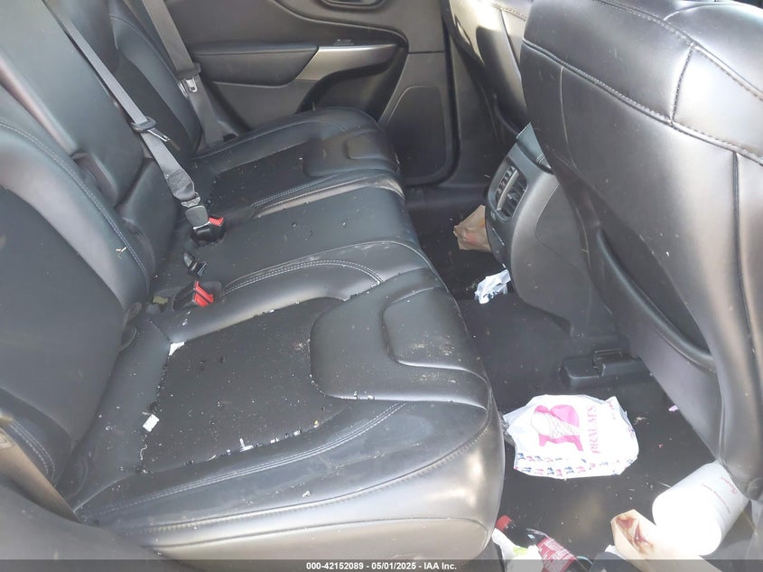 2019 JEEP CHEROKEE LATITUDE PLUS FWD - 1C4PJLLB6KD482852