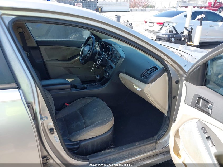 2012 KIA OPTIMA VIN: KNAGM4A76C5279934