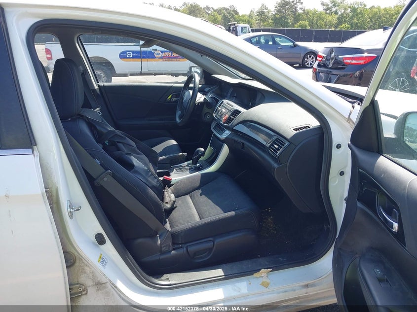 2015 HONDA ACCORD VIN: 1HGCR2F57FA130881
