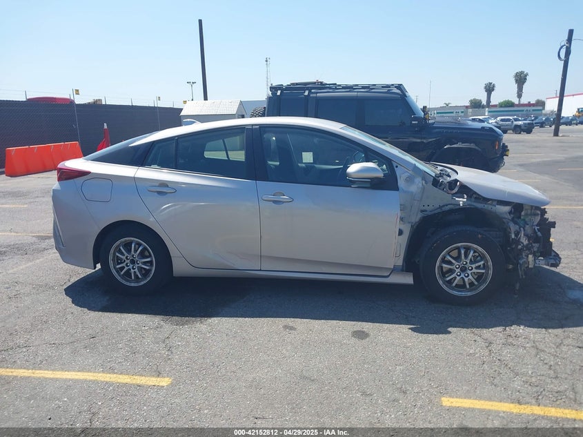 2022 TOYOTA PRIUS PRIME VIN: JTDKAMFP9N3206943