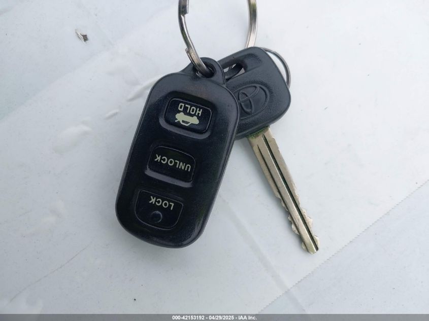 2005 Toyota Camry Le VIN: 4T1BE32K95U069811 Lot: 42153192