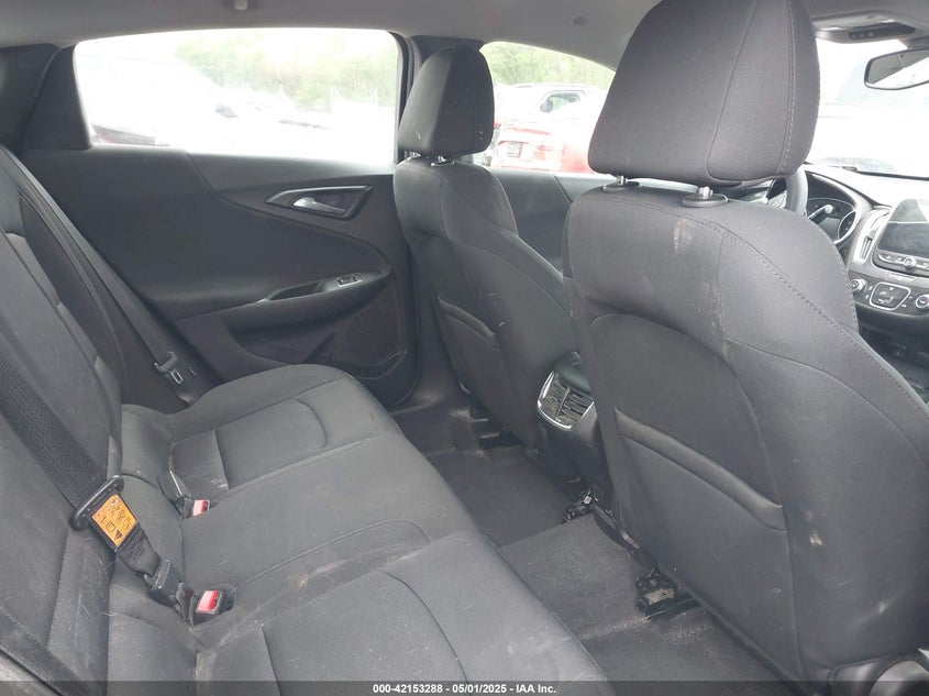 2018 CHEVROLET MALIBU VIN: 1G1ZD5ST1JF258910