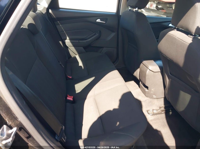 2015 FORD FOCUS VIN: 1FADP3F23FL313614
