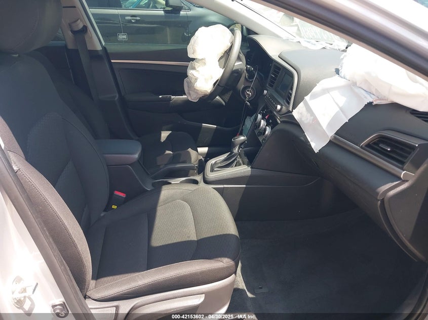2019 HYUNDAI ELANTRA VIN: KMHD74LF0KU790413