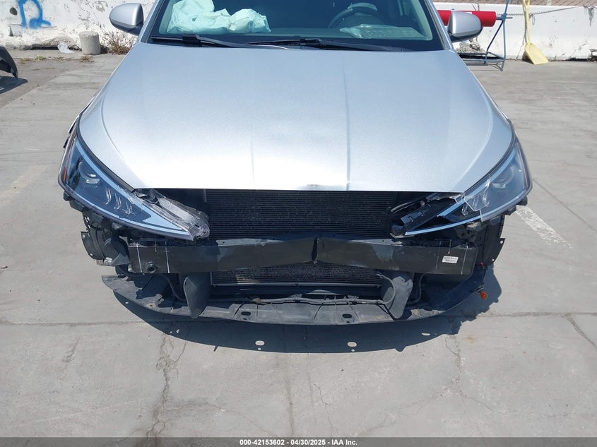 2019 HYUNDAI ELANTRA VIN: KMHD74LF0KU790413