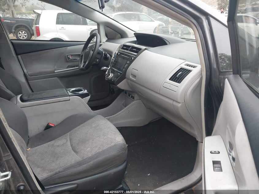2016 TOYOTA PRIUS V VIN: JTDZN3EU5GJ052489