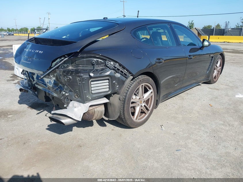 2014 PORSCHE PANAMERA VIN: WP0AA2A76EL012507