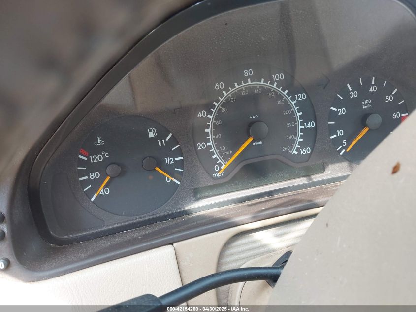 1999 Mercedes-Benz E 320 VIN: WDBJF65H9XA899139 Lot: 42154260