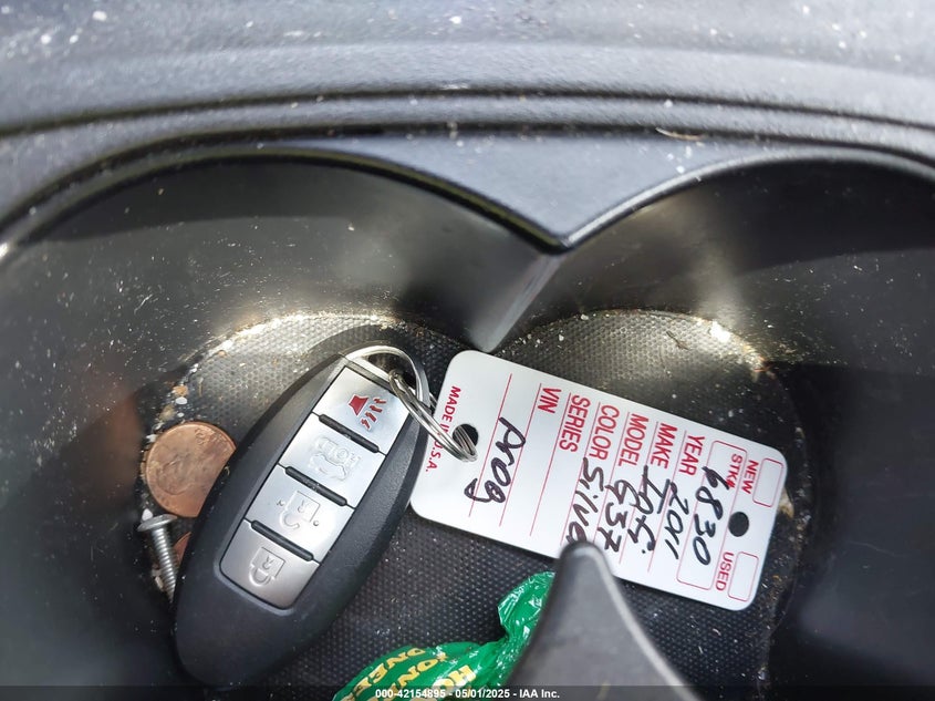2011 INFINITI G37X VIN: JN1CV6AR6BM404840