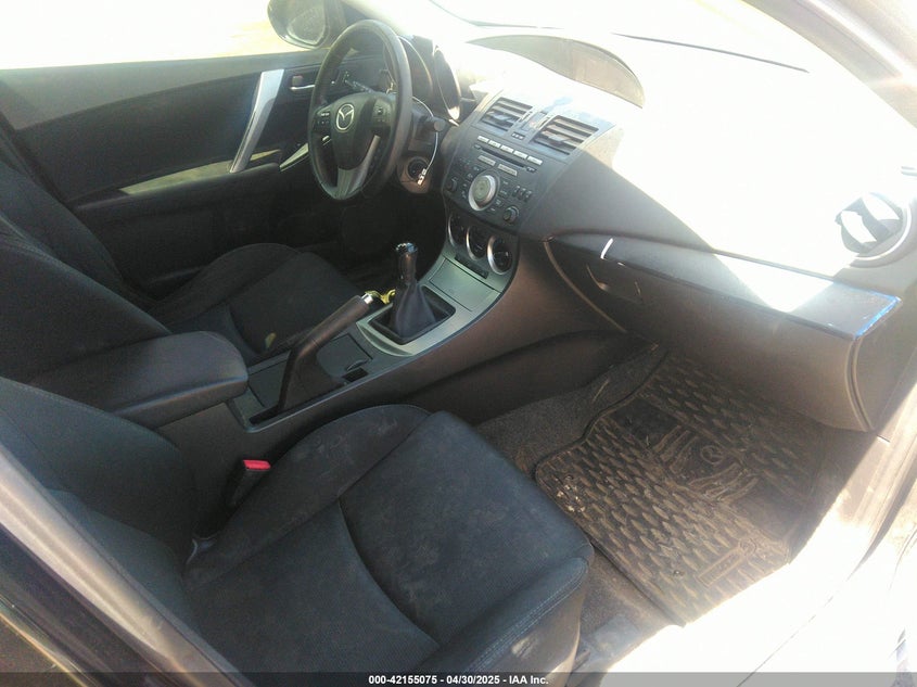 2011 MAZDA MAZDA3 VIN: JM1BL1K67B1496970