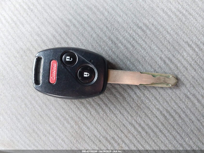 2011 HONDA CIVIC VIN: 19XFA1F52BE021796
