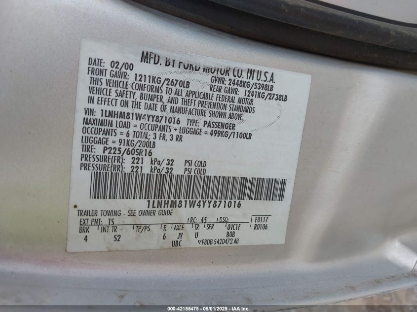 2000 Lincoln Town Car Executive VIN: 1LNHM81W0YY871016 Lot: 42155475