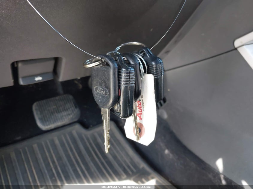 2011 FORD FOCUS VIN: 1FAHP3FN2BW124067