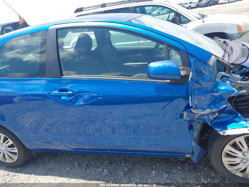 2011 TOYOTA YARIS VIN: JTDJT4K38B5326175