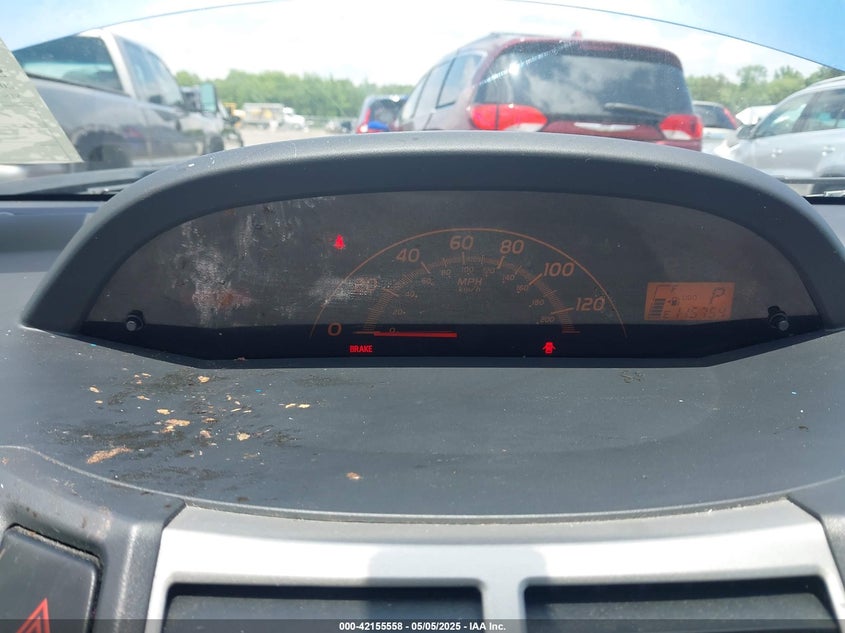 2011 TOYOTA YARIS VIN: JTDJT4K38B5326175
